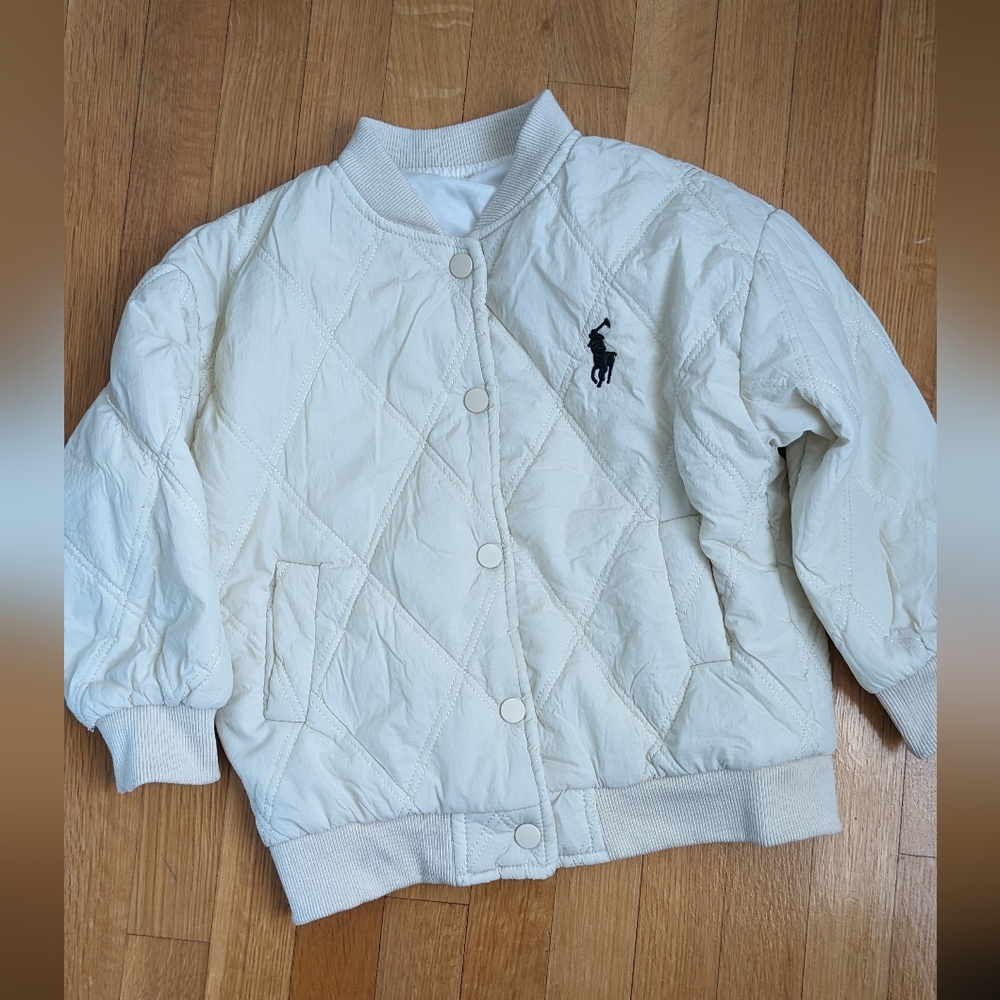 Girls White Quilted Puffer Jacket with small embroidered Detail. Size 6